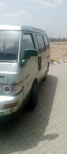 Mitsubishi L300 Van for Sale 2