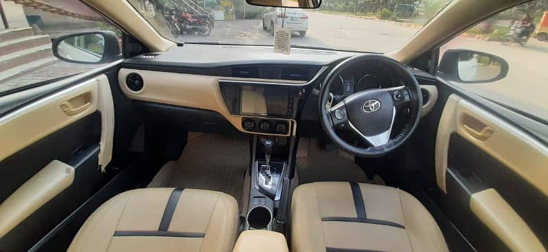 Toyota Altis Grande 2019 4