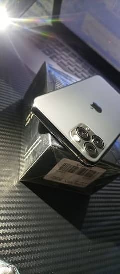 iphone 11 pro 256 GB only 160k 10/10 condition price is negotiable