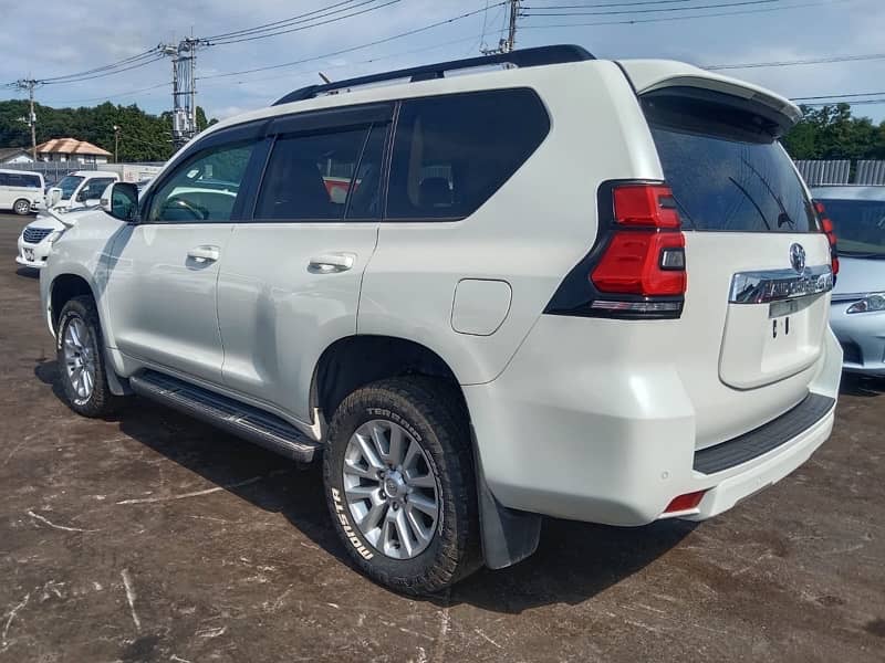 Toyota Prado 2019 Pearl White 2700 CC 5