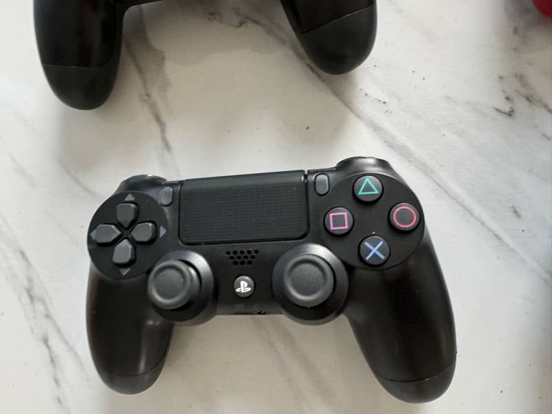 Original PS4 NEW Controllers for Sale 3