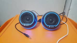 Audionic portable speakers usb power