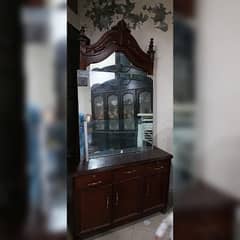 wooden Dressing table in good condition