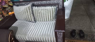 sofa in good condition