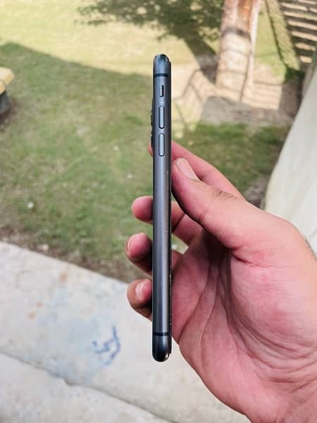 Apple iPhone 11 PTA Approved Black 1