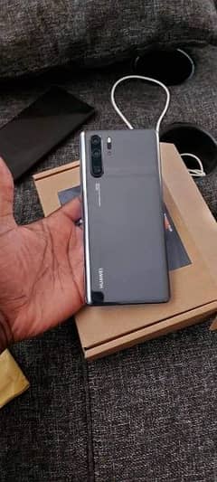 Huawei p30 pro 8/256 GB 03327127749 My WhatsApp number