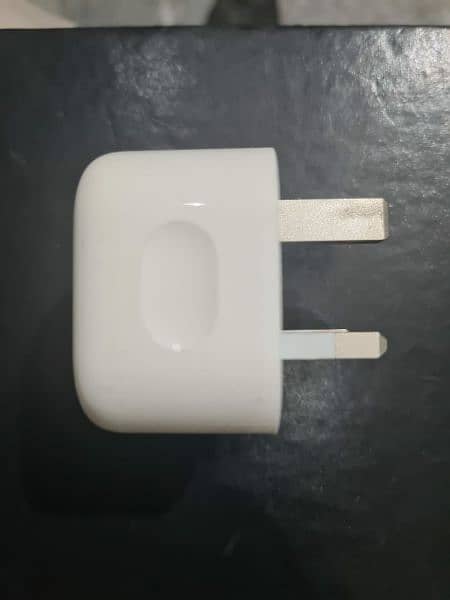 iphone  original charger 2