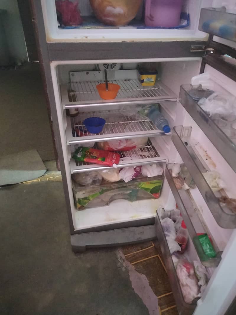 Dawlance hi-zone fridge for sale 3