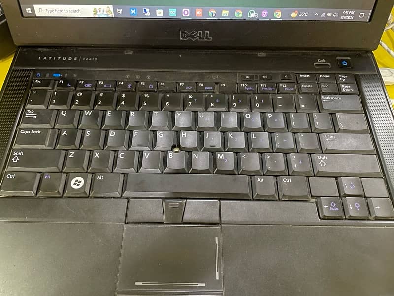 Dell Latitude E6410 1