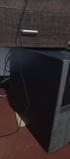 High-Performance Desktop Computer with Dual Monitor Setup – For Sale