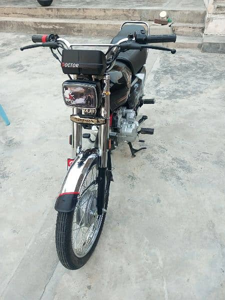 CG 125 Gold Edition  Condition 10/10 same like new urgently for sale 4