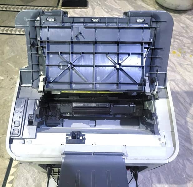 HP Laserjet p1505 4