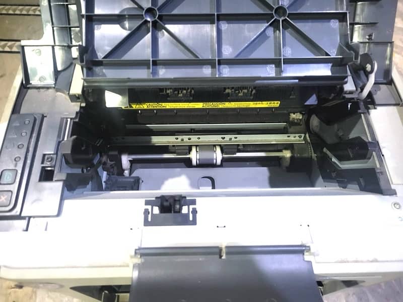 HP Laserjet p1505 5