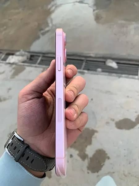 Apple iPhone 15 Plus 2