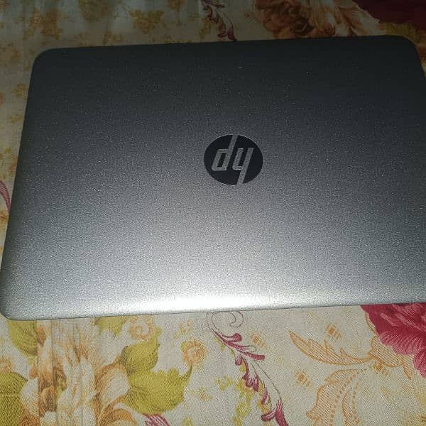 Hp Elite bhook 820g3 1