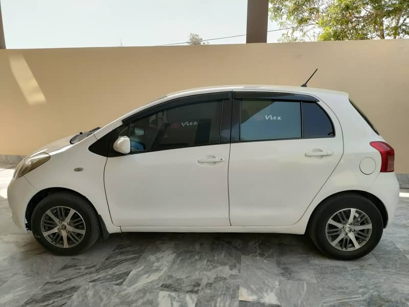 Toyota Vitz 2007 6