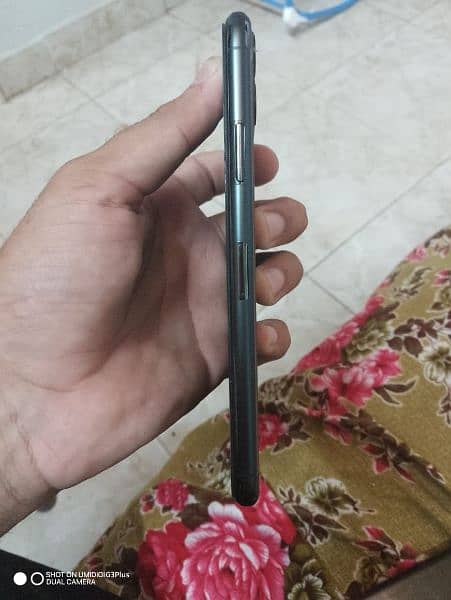 iphone 11 pro max 64 gb factory unlock non PTA 1