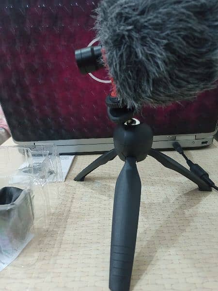 Boya MM1 mic 2