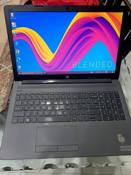 HP laptop/ 8th Generation/ 256 GB SSD 1