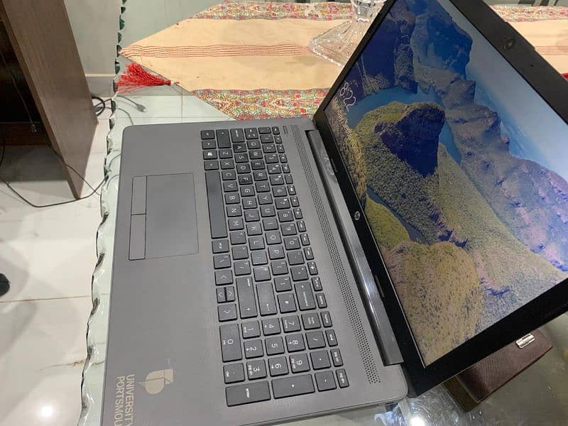 HP laptop/ 8th Generation/ 256 GB SSD 5