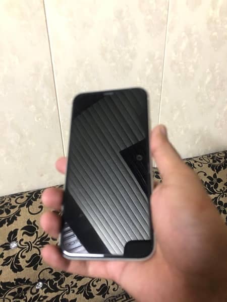 iPhone 11 128 gb dual pta approved 4