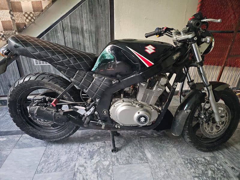 Suzuki GS500E 2003 model. 500cc 1