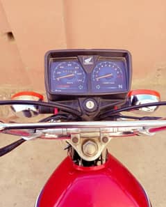 Honda 125 motorcycle 2016 model urgent for sale Pakistan