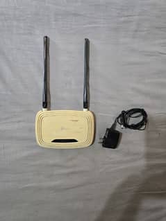 TP Link Router Model: TL-WR841N 300 Mbps