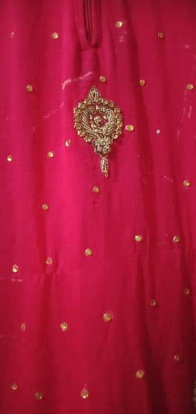 1 time used only . barat bridal lehnga. new condition. 5