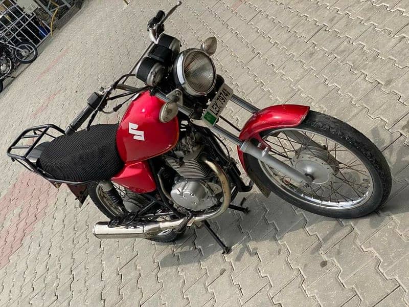 Suzuki GS 150cc 3