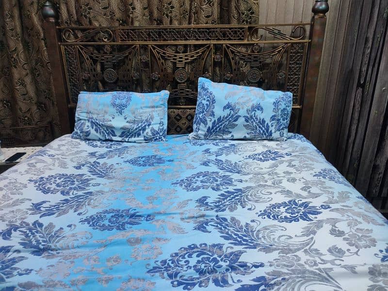 Iron bed set for sale 1