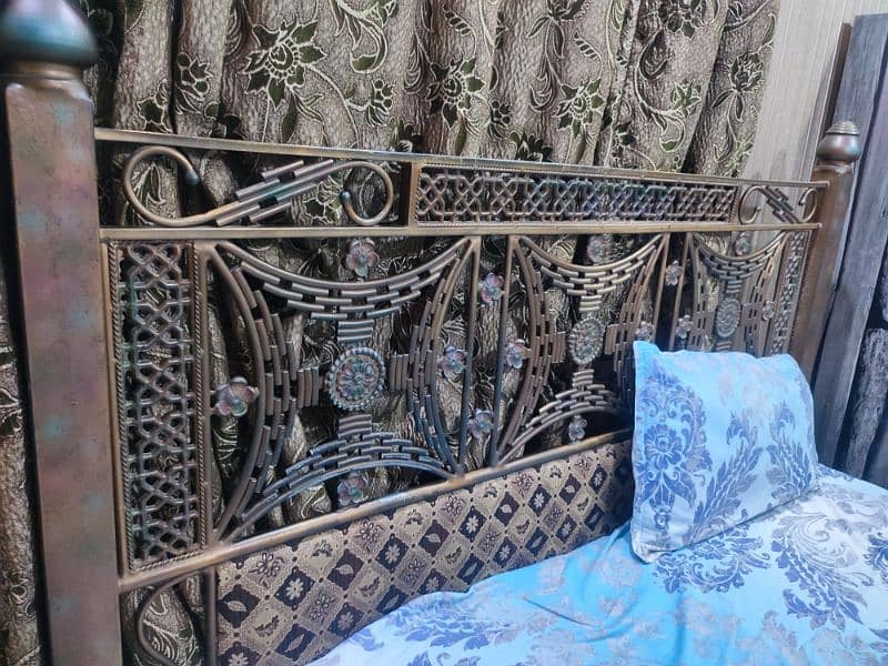 Iron bed set for sale 2