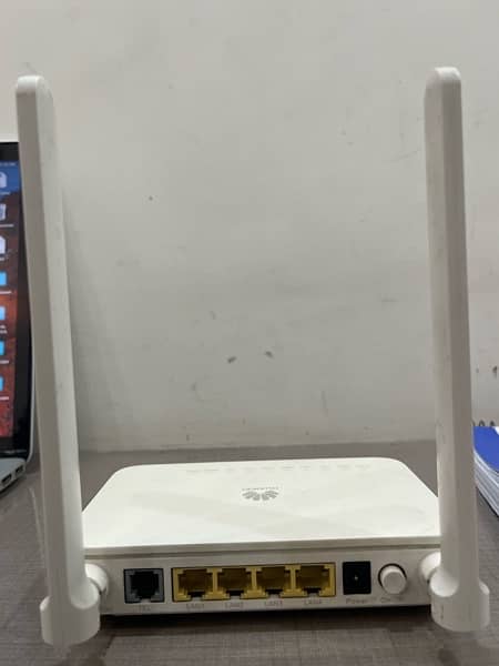 HUAWIE EG8141A5 fiber router 0