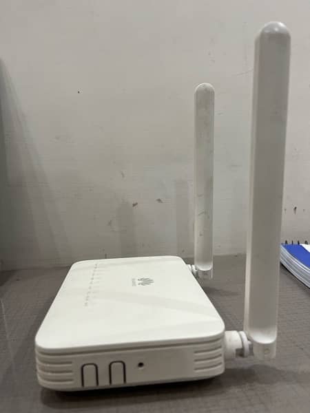 HUAWIE EG8141A5 fiber router 4