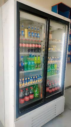 Chiller Freezer, Slide Doors, Lush Condition