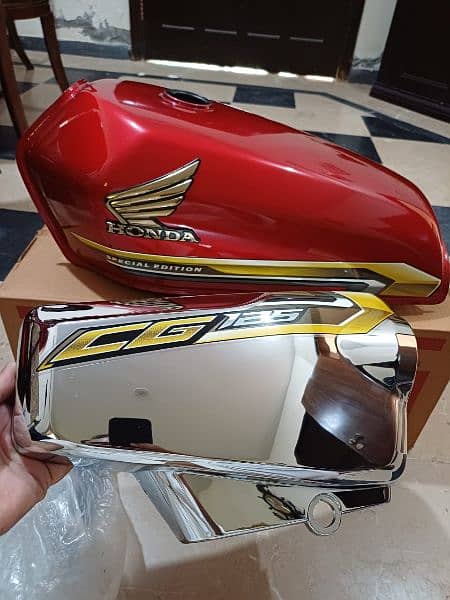 Honda 125 2021 Special edition Tanki tapy 5