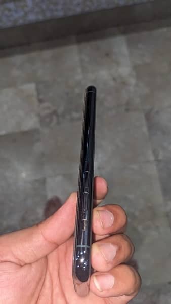 Iphone 11 pro 256 gb no pta (not J. v) 3