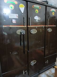 Steel cupboard for Sale