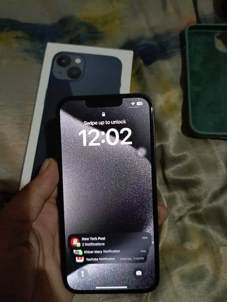 I phone 13 JV 128 gb10 by 10 1