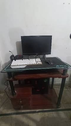 Computer table