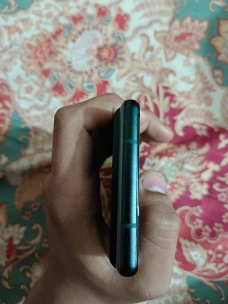 Google Pixel 6 For Sale. No Exchange 5