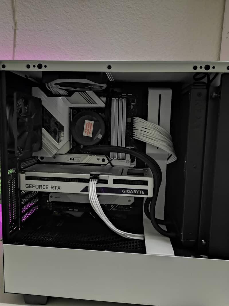 Gaming PC RGB Core i7 12th Generation Slightly Used For Sale 1