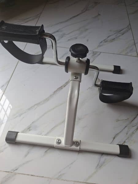 Portable Mini Exercise Peddler Machine 2