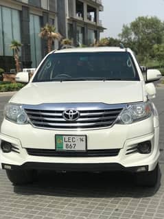 Toyota Fortuner V 2014