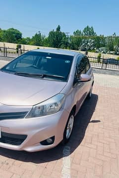 Toyota Vitz 2011