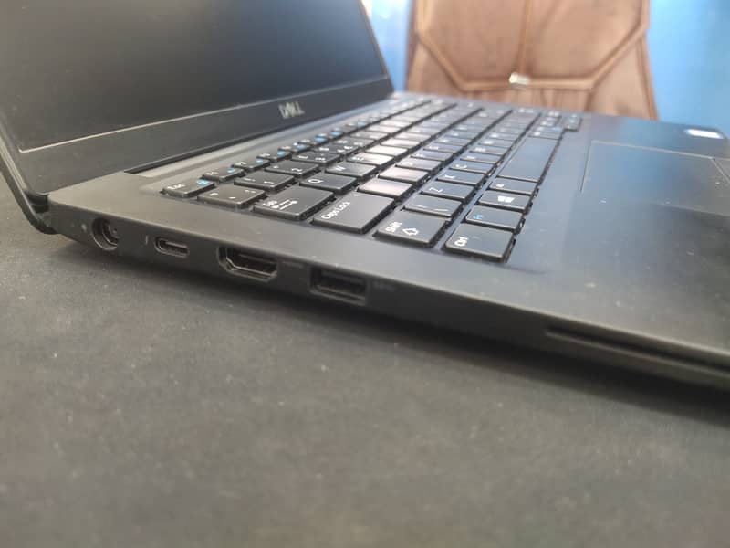 DELL LATITUDE 7390 - PROFESSIONAL LAPTOP 3