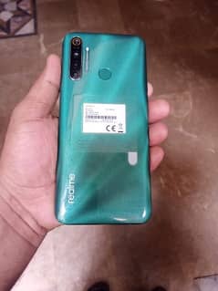 realme 5i 4 64