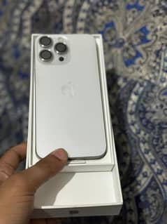 Iphone 15 pro Max white Titanium JV