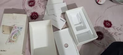 oppo f1s origal box just for sail