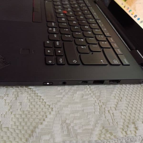 Lenovo X1 YOGA 4